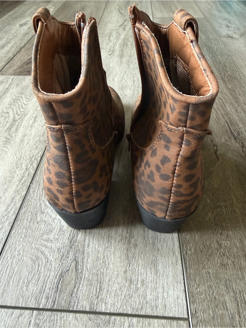 True Craft Winnie Leopard Print Brown Ankle Boots- NWOT - Picture 7 of 9
